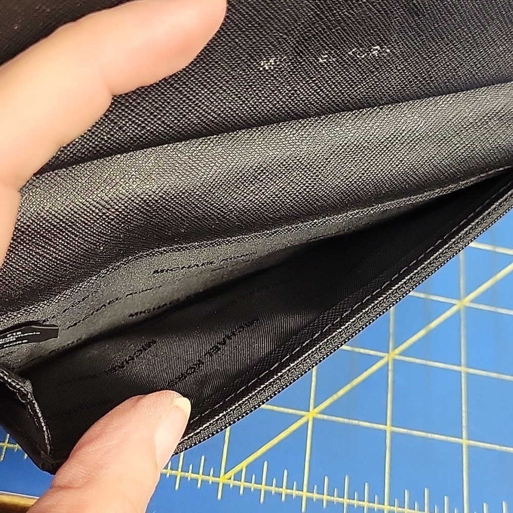 Michael Kors MK Black Wallet 12x4x1 Preloved - Picture 9 of 16